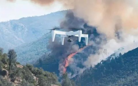 一場武裝對峙通過無人機化解了