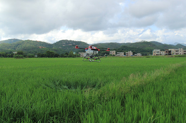 培育市場(chǎng)是整個(gè)無(wú)人機(jī)企業(yè)和服務(wù)組織要共同來(lái)做的事