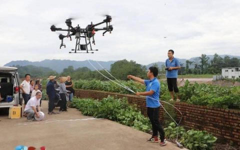 無(wú)人機(jī)空投“救命繩” -無(wú)人機(jī)救援