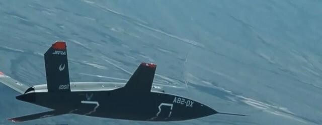 俄版“忠誠僚機”S-70“獵人”無人機（內置彈艙可攜帶2.8噸彈藥）