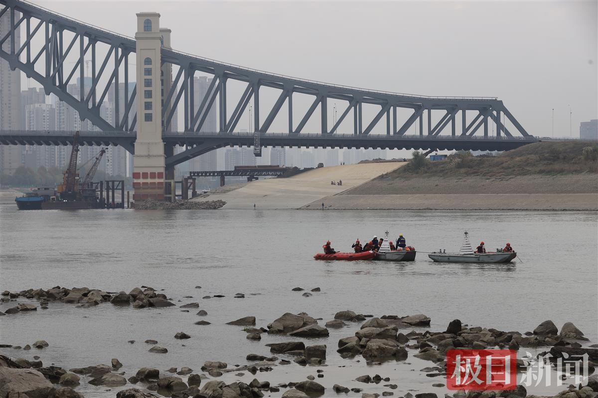 漢臺民間救援交流會在漢舉行，兩岸援救組織視頻連線展示實戰(zhàn)演練